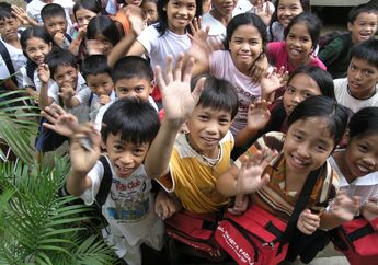 Manfaat Apa yang Kita Dapatkan dalam Hidup Kebersamaan di Sekolah?