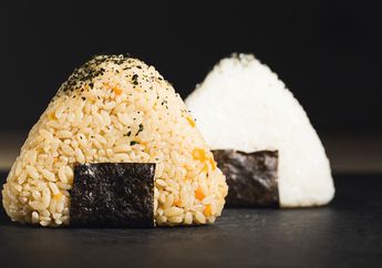 Bisa Jadi Bekal Piknik, Ini Resep Onigiri Tuna yang Praktis Dibuat