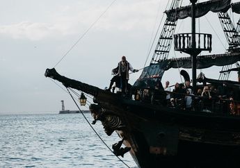 Ini Alasan Bajak Laut Menutup Satu Matanya dengan Penutup Mata