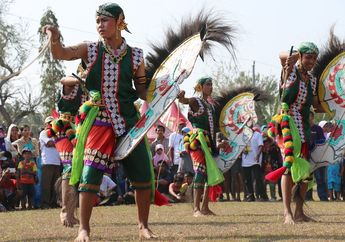 12 Contoh Tarian Daerah dan Properti Tarinya, Jawaban Kelas 5 Tema 5