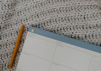 Jawab Soal Writing Bahasa Inggris 'Days of The Week', Kelas 3 SD