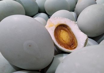 Kenapa Telur Asin Selalu dari Telur Bebek? Ini Alasan dan Kandungan Gizinya