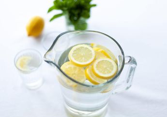 Benarkah Air Lemon Berkhasiat Membantu Menurunkan Berat Badan?