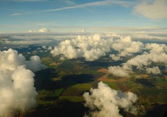 Atmosfer: Definisi, Jenis, Fungsi, Manfaat, serta Lapisan Atmosfernya