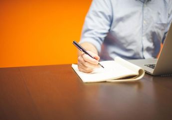 Contoh Penggunaan Kata Who, Whom, dan Whose dalam Bahasa Inggris