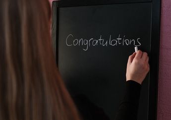 9 Cara untuk Memberi Selamat dalam Bahasa Inggris Selain 'Congratulations'