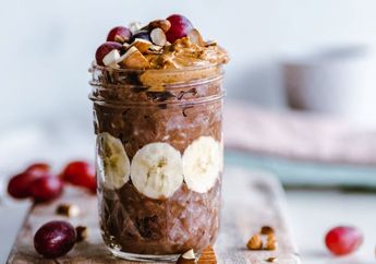 Bisa Dicoba Nanti, Ini 2 Olahan Overnight Oatmeal untuk Sarapan