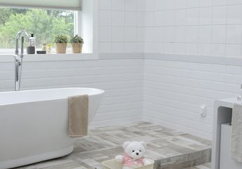 Tak Perlu Repot, 5 Bahan Alami Ini Ampuh Bersihkan Kerak Membandel di Kamar Mandi