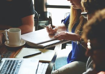 Kumpulan Soal dan Jawaban Bahasa Inggris Perbedaan Almost dan Most