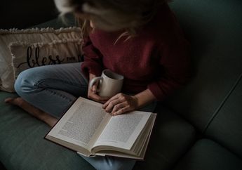 Kumpulan Soal dan Jawaban Bahasa Inggris Perbedaan Must dan Have to