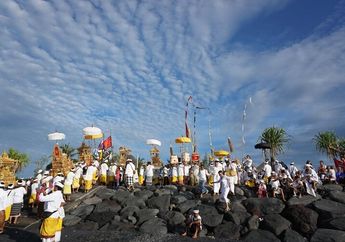 Contoh Penerapan Nilai-Nilai Pancasila dalam Sila Ke-1, Ke-2, dan Ke-3