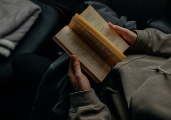 Pengertian dan Contoh Kalimat Konjungsi Temporal Tidak Sederajat