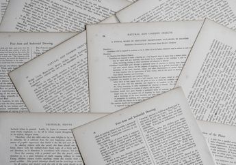 Jawab Soal Bahasa Inggris Kelas X Chapter 1, Identify the Main Idea Text 1