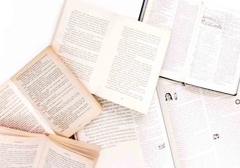 Jawab Soal Bahasa Inggris Kurikulum Merdeka Kelas XI Unit I, Access and Retrieve