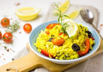 Cara Membuat Nasi Kuning untuk Tumpeng Mini