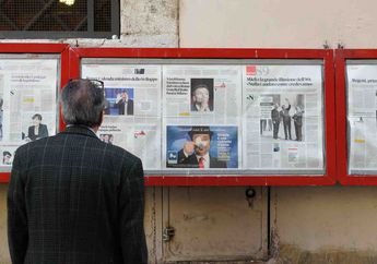 Jawab Soal Bahasa Inggris Kelas XII Chapter 5, Cloze News tentang Harold Pinter