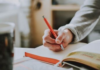 Jawab Soal Mengidentifikasi Struktur Teks Anekdot, Buku Bahasa Indonesia Kelas X Bab II Kurikulum Merdeka