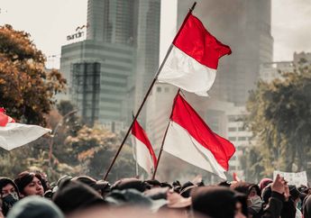 Apa Saja Hak dan Kewajiban Masyarakat Indonesia Berdasarkan UUD 1945?