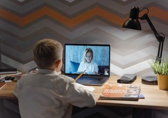 Jawab Soal Bahasa Inggris True False 'Stay Focused during Online Learning', Buku Kurikulum Merdeka Kelas VII