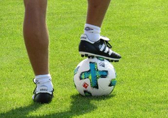 Miliki Bentuk Berbeda dari Sepatu Biasa, Apa Fungsi Pul pada Sepatu Sepak Bola?