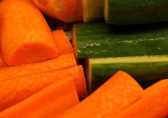 Cocok Jadi Pendamping Aneka Masakan, Ini Cara Membuat Acar Timun Wortel yang Segar