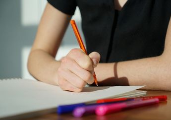 Jawab Soal Bahasa Inggris Progress Check 2 No. 21, Buku Kurikulum Merdeka Kelas VII