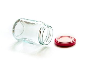4 Cara Mensterilkan Stoples atau Botol Kaca, Mulai dari Dioven sampai Direbus