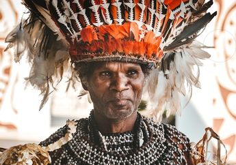 Properti Tari Perang Papua atau Tari Falabea