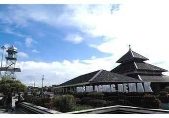 Penyebab Runtuhnya Kerajaan Demak