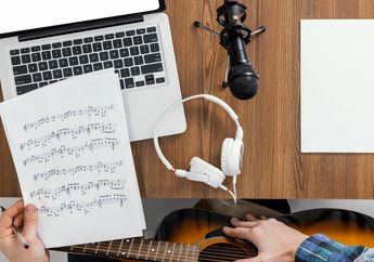 Jawab Soal Bahasa Inggris Kelas XII Chapter 11, Why People Create Song