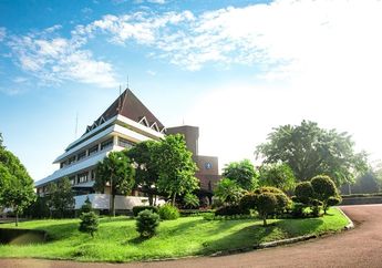 7 Universitas Negeri Terbaik  di Indonesia Tahun 2023 Menurut Kemdikbud