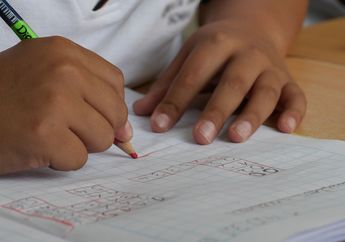 Jawab Soal Ayo Berlatih tentang Nilai Tempat Bilangan Cacah, Materi Matematika SD Kelas IV Kurikulum Merdeka