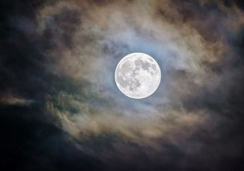 Apa yang Akan Terjadi Jika Bumi Punya Dua Satelit Alami? Ini Faktanya
