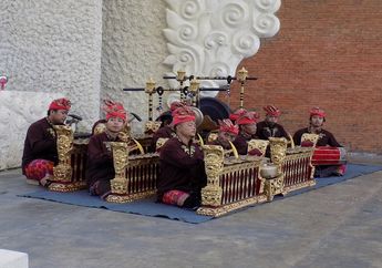 Lirik, Terjemahan, dan Makna Lagu 'Dhondhong Opo Salak' yang Berasal dari Jawa Tengah