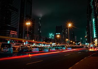 Mengapa Lampu Penerangan Jalan Berwarna Kuning?