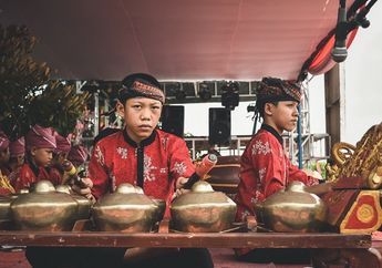 5 Cara Melestarikan Folklor Indonesia, Materi Antropologi Kelas XI Kurikulum Merdeka