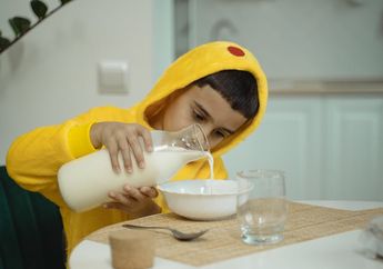 Apa Perbedaan Susu Sapi dan Susu Kambing?