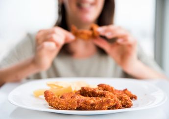 Hati-Hati dengan Dampaknya, 5 Hal Ini Bisa Terjadi pada Tubuh Jika Terlalu Banyak Makan Pedas