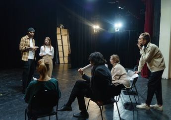 Unsur Internal dan Eksternal dalam Seni Teater