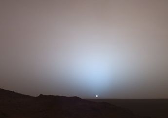 Kenapa Matahari Terbenam di Mars Berwarna Biru?