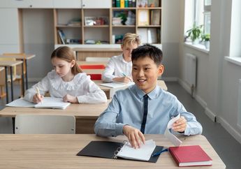 5 Tips Menjaga Fokus saat Mendengarkan Penjelasan Materi di Kelas