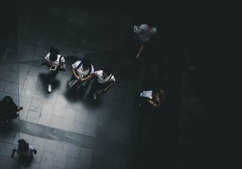 Ciri-Ciri Penyimpangan Primer dan Contohnya