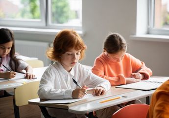 Jawab Soal Worksheet 2.20, Buku Bahasa Inggris Kurikulum Merdeka English for Nusantara Kelas IX, Section 6, Part B