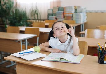 Akhiran -d, -ed, dan -ied dalam Regular Verb dan Contohnya, Materi Bahasa Inggris Kelas VIII Kurikulum Merdeka