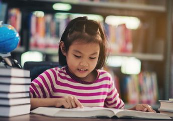 7 Contoh Time Connectives 'Ending', Materi Bahasa Inggris Kelas VIII Kurikulum Merdeka