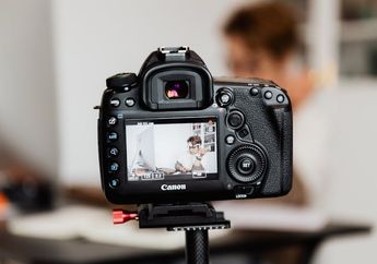 Kunci Jawaban Soal Kegiatan 2 Menganalisis Vlog untuk Vlog 2 pada Bab 2, Bahasa Indonesia Kelas XI Kurikulum Merdeka