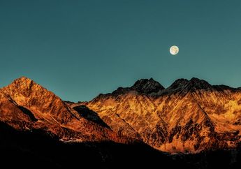 Kenapa Bulan Bisa Muncul di Siang Hari?
