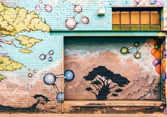 Jawab Soal 'Chapter Review' pada 'Chapter 5: Graffiti', Bahasa Inggris Kelas X