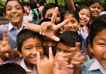 12 Sebutan Anak Berdasarkan Kondisi Lahir dalam Bahasa Jawa