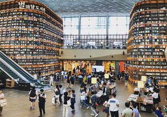 Serunya Baca Buku di Perpustakaan Mirip Hogwarts!